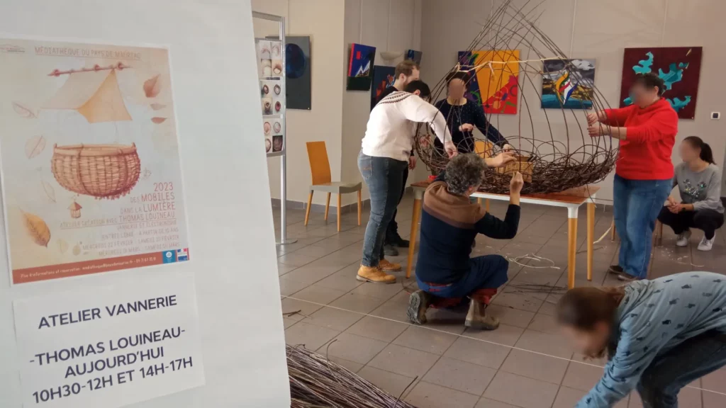 Des mobiles dans la lumière - Atelier Vannerie - 2023