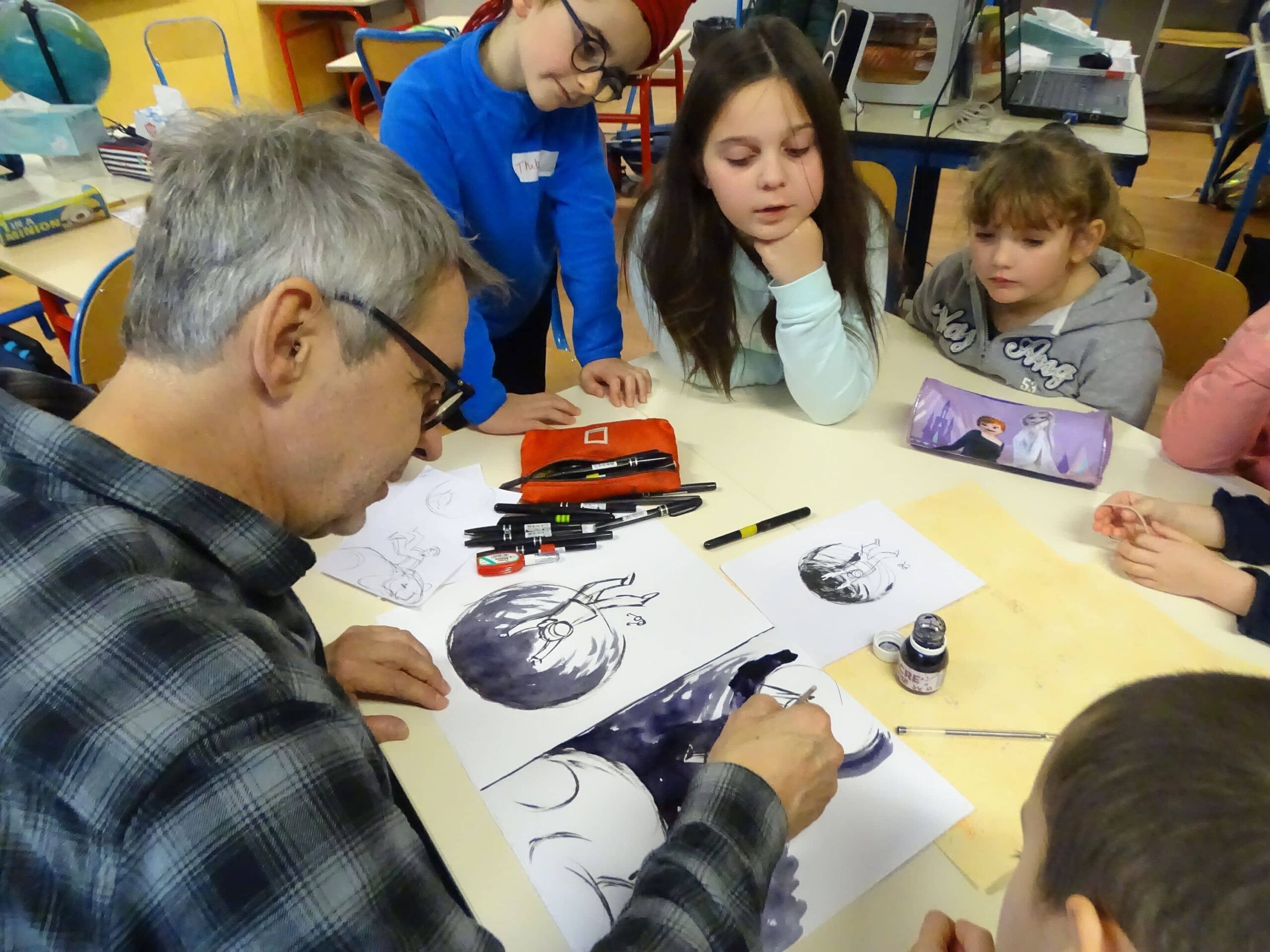 EAC : Rémi Courgeon ateliers scolaires "Boites Ouvertes"